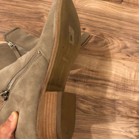 Dolce Vita Sofiya Bootie - Picture 2 of 6